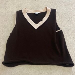 cropped sweater vest
